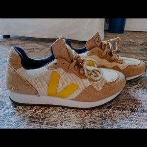 Veja Sneakers